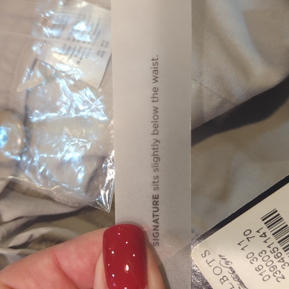 Talbots Collection Signature pants. NWT, size 2 - Picture 9 of 11